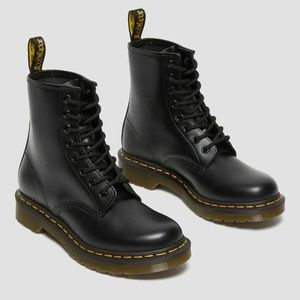 Dr. Martens | 1460 Boots | Smooth Black